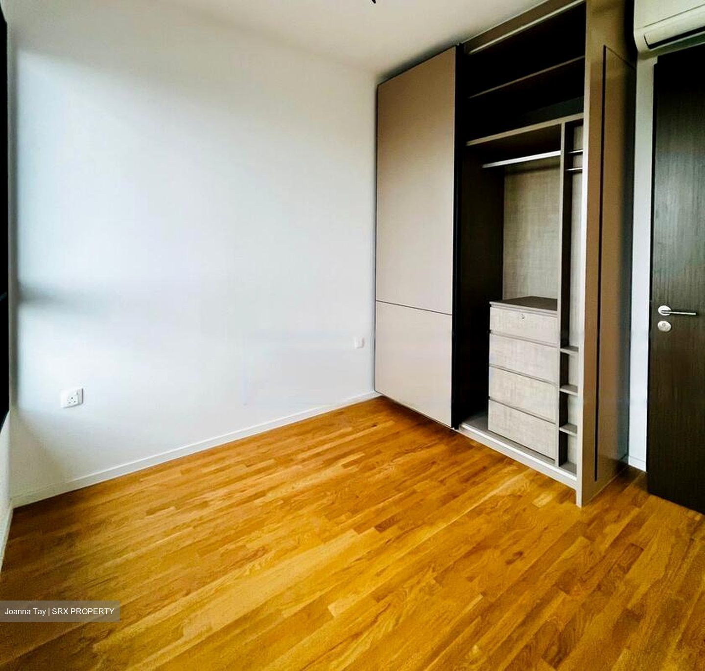 Avenue South Residence (D3), Apartment #462845351